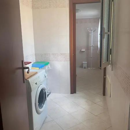 Casa Adriana, Centralissima, Confinante Ospedale Civile דירה